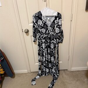 Karina Grimaldi Black and White Floral Long Sleeve Dress